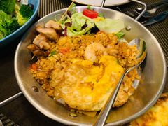 -悦享绿山墙西餐厅