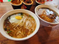 -矮子粉店1985·长沙米粉(湘春路店)