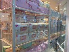 -名创优品(江南新地店)