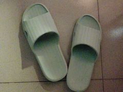 -名创优品(广州萝岗万达广场店)