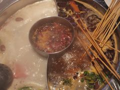 -佰人王串串香火锅(洋珠巷店)