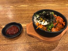 秘制牛肉石锅拌饭-吴草鸡爪오초닭발韩食堂(融恒盈嘉中心店)