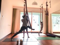 -Yvon yoga 瑜伽·精准体态管理中心