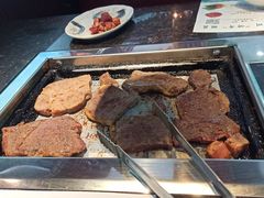 -阪尚皇·原切牛排·烤肉火锅自助(北京路店)