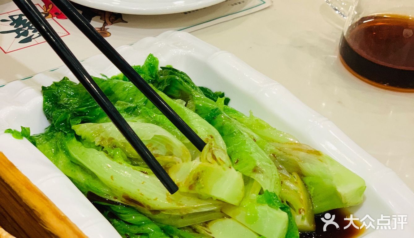 轻轻一碰就碎了，一看就是刚出锅的，味道很棒