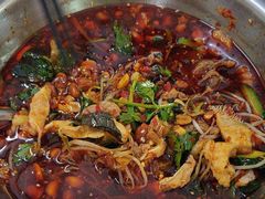-周良天山牛杂城(天山路总店)