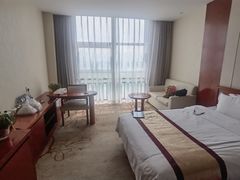 -兴芮温泉度假区