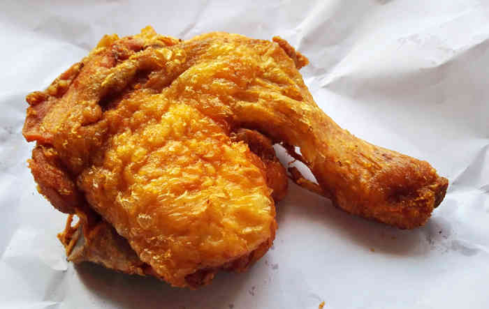 烟台泰丰炸鸡(高区店)-"在学校很久很久前中的霸王餐,听说烟台泰丰.