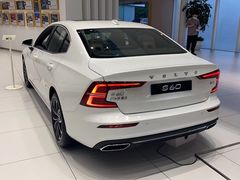 -杭州中沃沃尔沃4S店(滨江区店)
