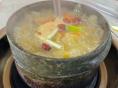 -鲁朗纳麦石锅鸡庄园