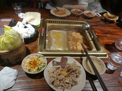 -东巴婆婆云南鱼豆花火锅(大东门店)