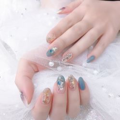 -七彩虹美甲美睫 半永久