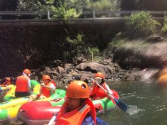 -安吉龙王山峡谷漂流