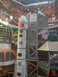 -嗨翻Hi-Fun竞技主题乐园·蹦床团建生日聚会(五棵松华熙店)