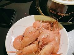 -钱小奴海鲜自助黑金店(杭州滨江龙湖店)
