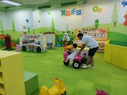 -莫莉幻想儿童乐园(北京天通苑华联店)