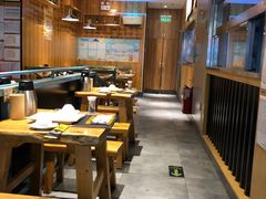 大堂-木屋烧烤(万德庄店)