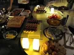 红丝绒蛋糕-WOLFGANG PUCK KITCHEN & BAR(迪士尼小镇店)