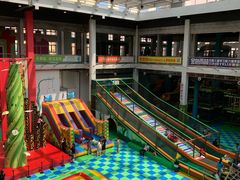 -蒙特利亲子乐园