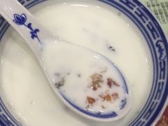 -赵记传承特色牛奶甜品(泉城广场店)