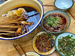 -拈签一笑黄牛肉辣卤串串