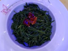 炝拌草原沙葱-德乐海蒙餐