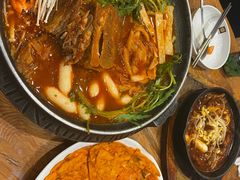 -喇喇排骨火锅·传统韩式脊骨汤(望京西园总店)