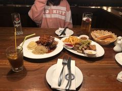烤猪肘-宝莱纳啤酒花园餐厅PAULANER BRAUHAUS Nanjing(广州路店)