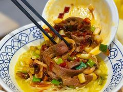 -李与白包子铺(桐梓林店)