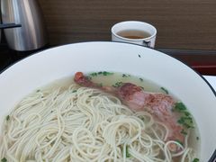 -百年老字号·观振兴蟹黄面·三虾面·苏式面(观前街富仁坊巷店)