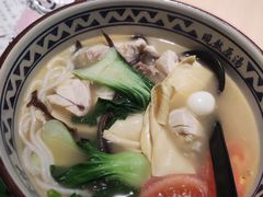 -蒙自源米线大王(东站店)