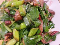 大蒜炒香肠-快活林麻辣鱼(都天巷店)