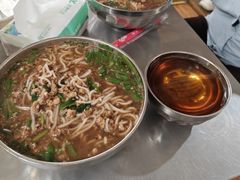 -正宗杨记普洱酸醋米线(总店)
