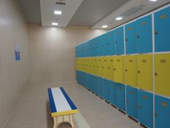 更衣室-省锡中多功能游泳馆