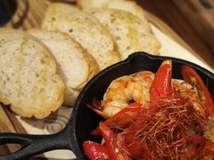 -恰餐厅及酒吧 CHAR Bar & Grill (北京丽都皇冠假日店)