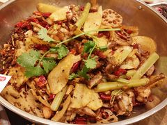 干锅牛蛙-蛙蛙叫干锅年代(簋街总店)