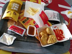 -麦当劳(得来速店)
