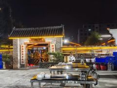 -小山羊功夫串·泰安烧烤·海鲜小炒老地摊店