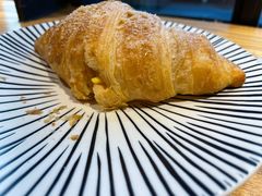 流心蛋黄牛角包-牛角村(大族广场店)