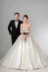 -雪中彩影婚纱摄影·微光艺术中心