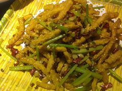 -黄泥岗·地道湖北菜(奥特莱斯店)