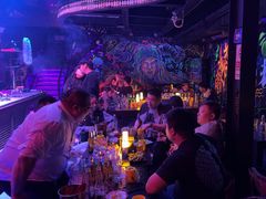 -vimi便利店酒吧