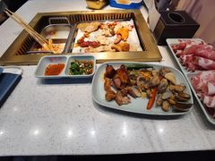 -佰烧海鲜烤肉火锅自助(世茂国际广场店)