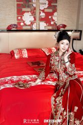 -艾米丽婚纱礼服