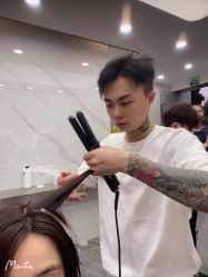 -七分屋LA·烫发·染发·剪发