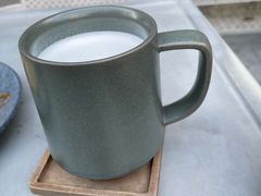-彳亍咖啡·这里(水湾路店)