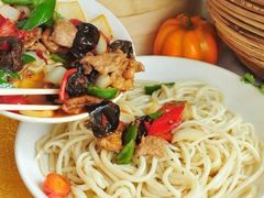午间过油肉拌面-楼兰秘语·新疆美食