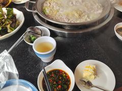 -老来福·非遗酸汤兔(凯旋路店)