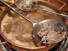 -牛村来人潮汕牛肉火锅(西单店)