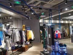 -阿迪达斯(武林银泰三叶草店)